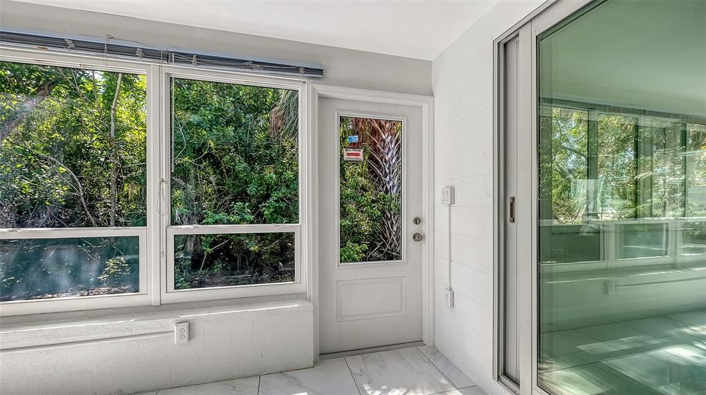 En Venta: $425,000 (2 camas, 2 baños, 1326 Pies cuadrados)
