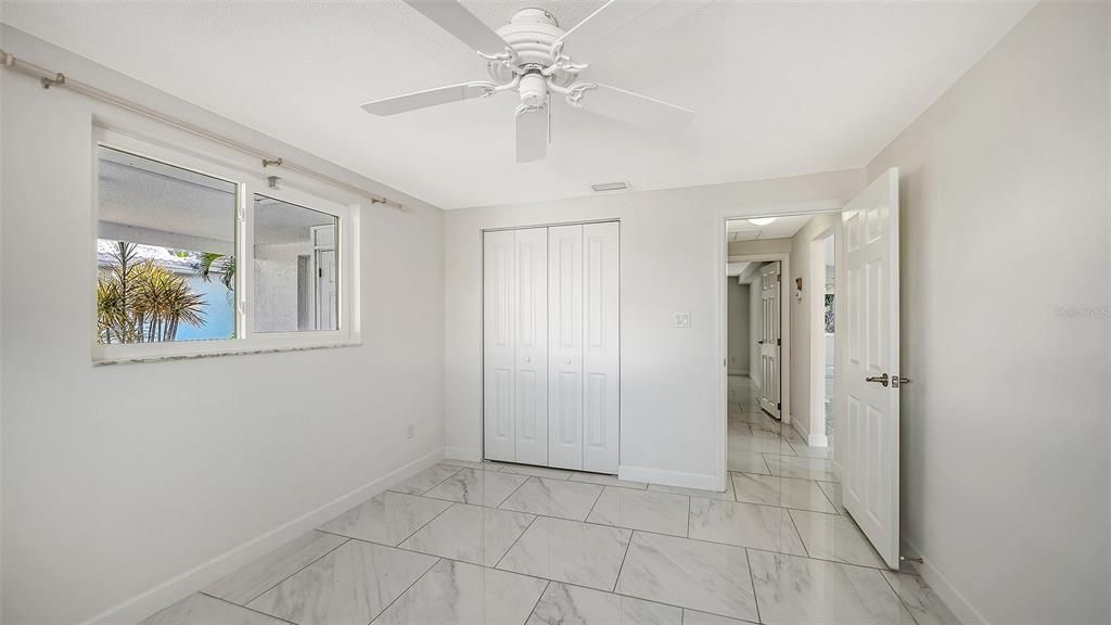 En Venta: $425,000 (2 camas, 2 baños, 1326 Pies cuadrados)