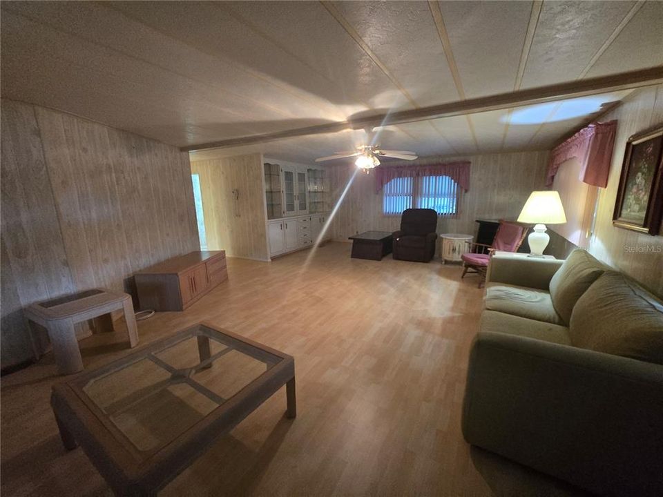 На продажу: $155,000 (2 спален, 2 ванн, 1488 Квадратных фут)