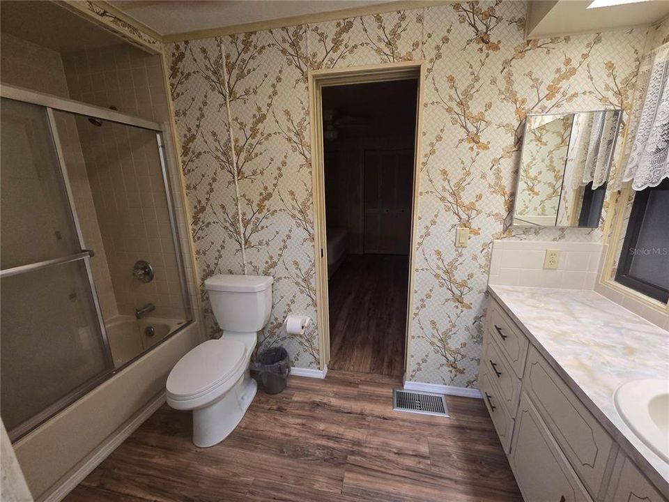 На продажу: $155,000 (2 спален, 2 ванн, 1488 Квадратных фут)