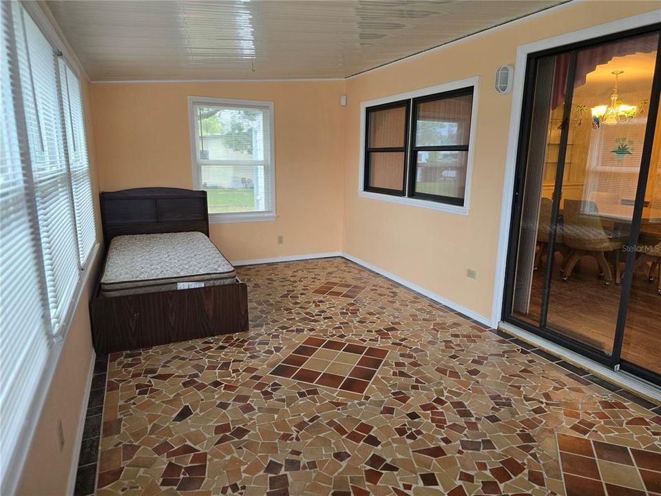 На продажу: $155,000 (2 спален, 2 ванн, 1488 Квадратных фут)