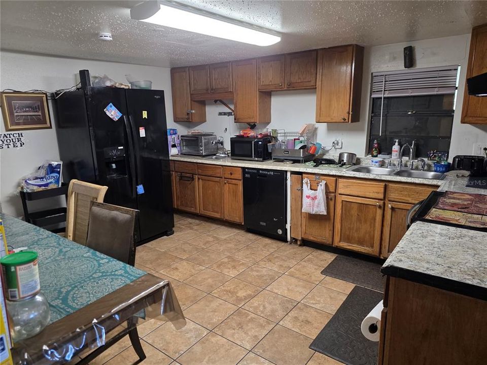 For Sale: $424,900 (5 beds, 3 baths, 2227 Square Feet)