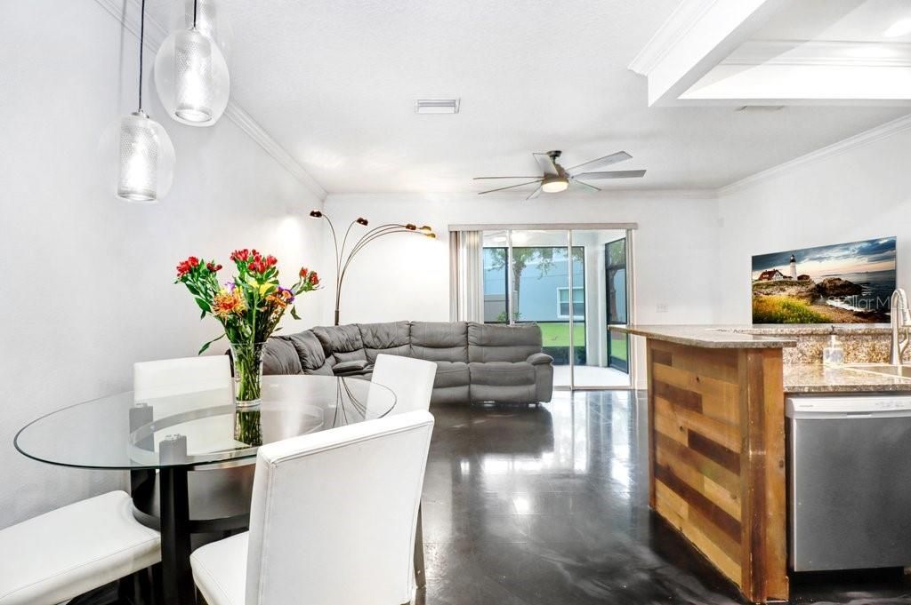 En Venta: $339,900 (3 camas, 2 baños, 1420 Pies cuadrados)
