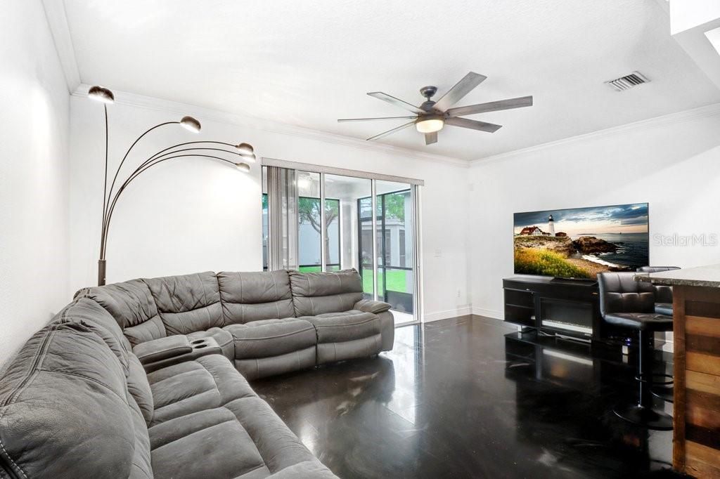 En Venta: $339,900 (3 camas, 2 baños, 1420 Pies cuadrados)