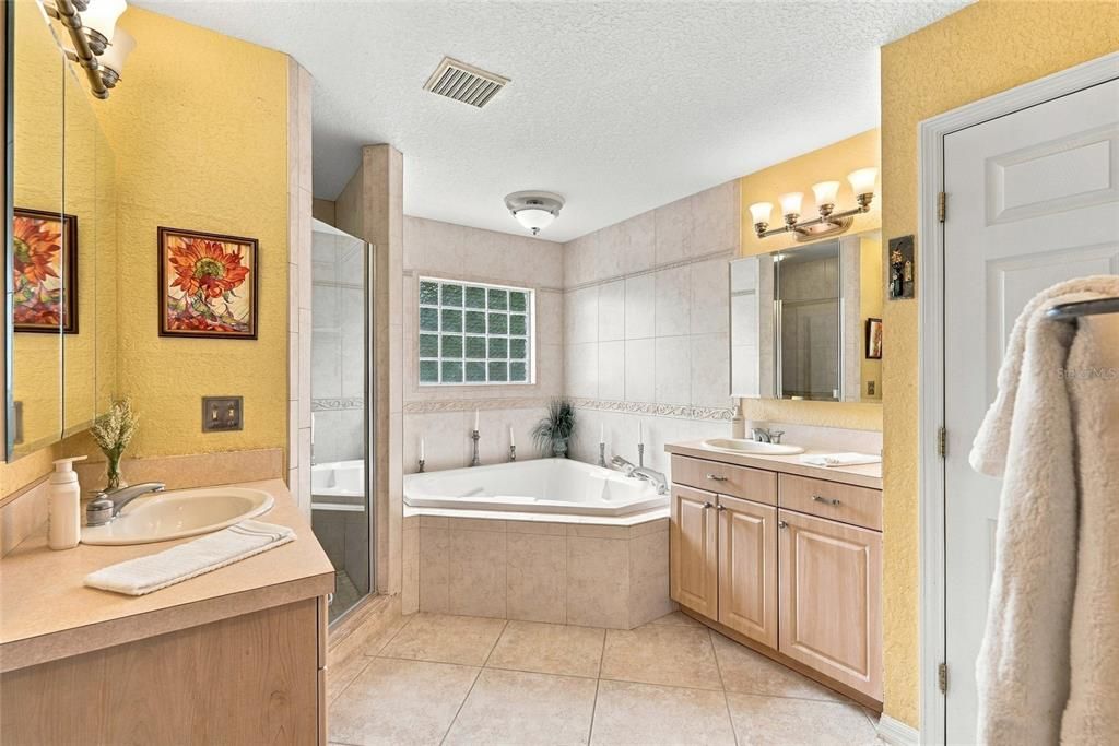 На продажу: $825,000 (4 спален, 3 ванн, 2149 Квадратных фут)