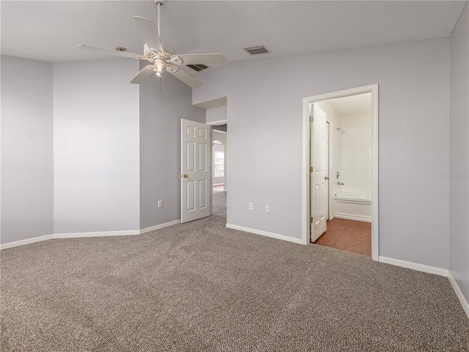 В аренду: $1,950 (3 спален, 2 ванн, 1350 Квадратных фут)