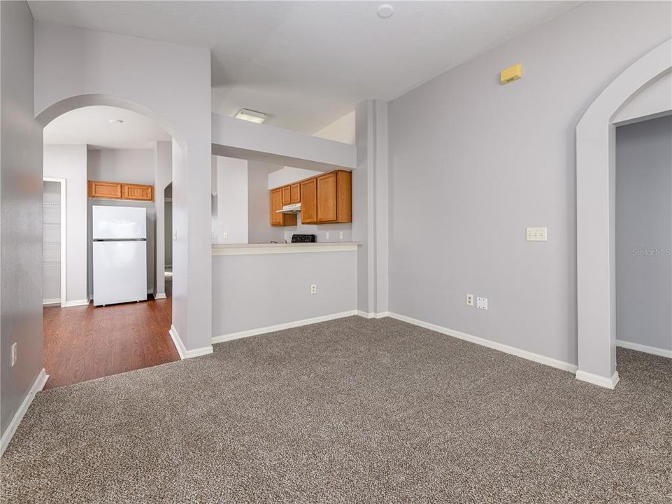 В аренду: $1,950 (3 спален, 2 ванн, 1350 Квадратных фут)