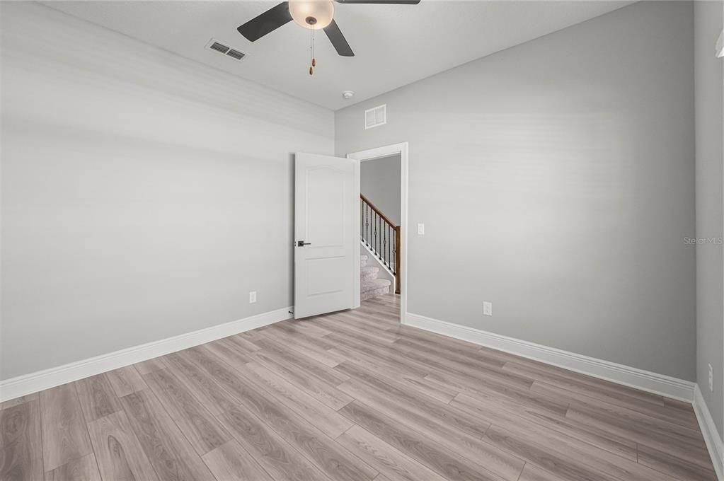 En Venta: $454,900 (5 camas, 2 baños, 2461 Pies cuadrados)