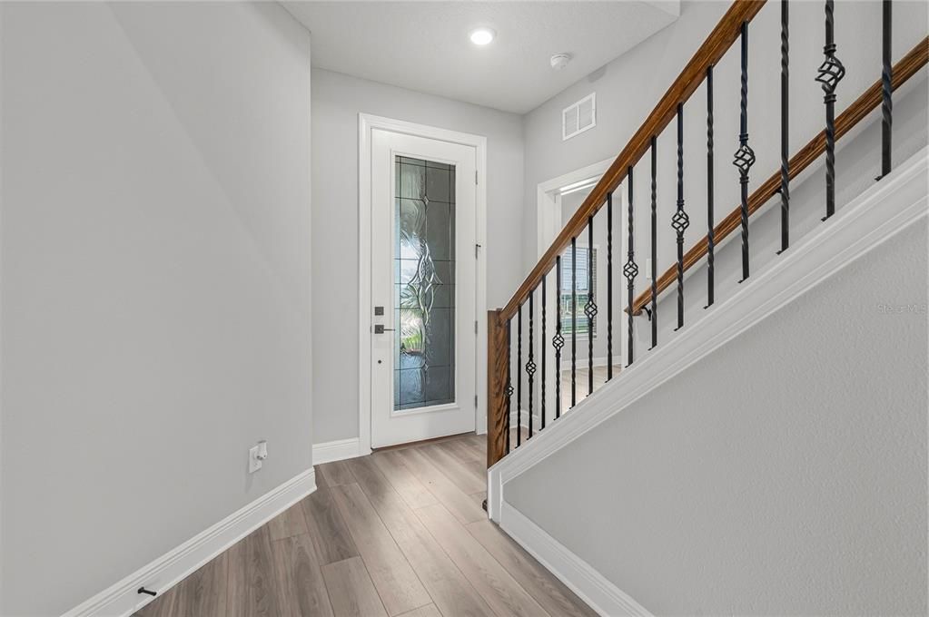 En Venta: $454,900 (5 camas, 2 baños, 2461 Pies cuadrados)