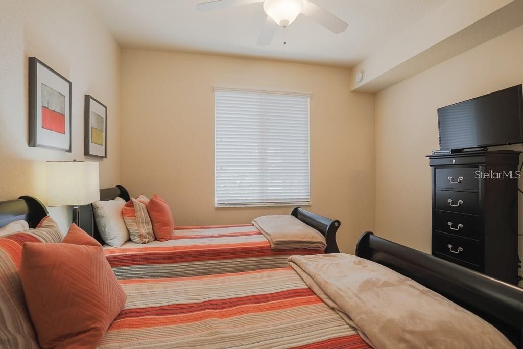 В аренду: $4,200 (2 спален, 2 ванн, 1121 Квадратных фут)
