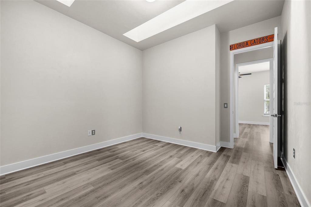 En Venta: $509,900 (4 camas, 3 baños, 2380 Pies cuadrados)