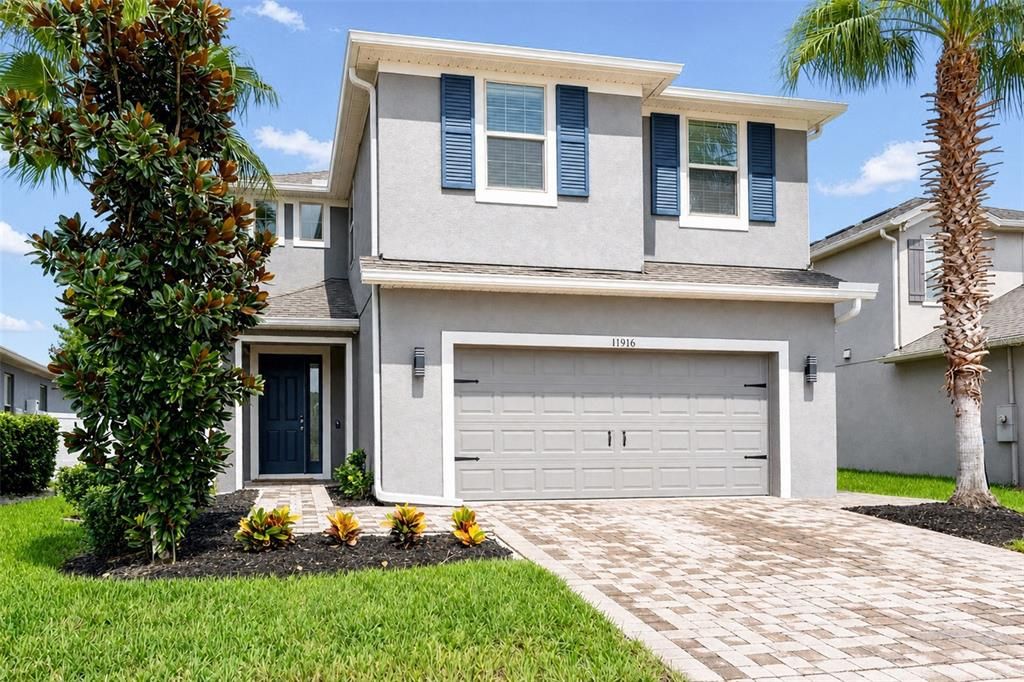 For Sale: $517,900 (4 beds, 2 baths, 2200 Square Feet)