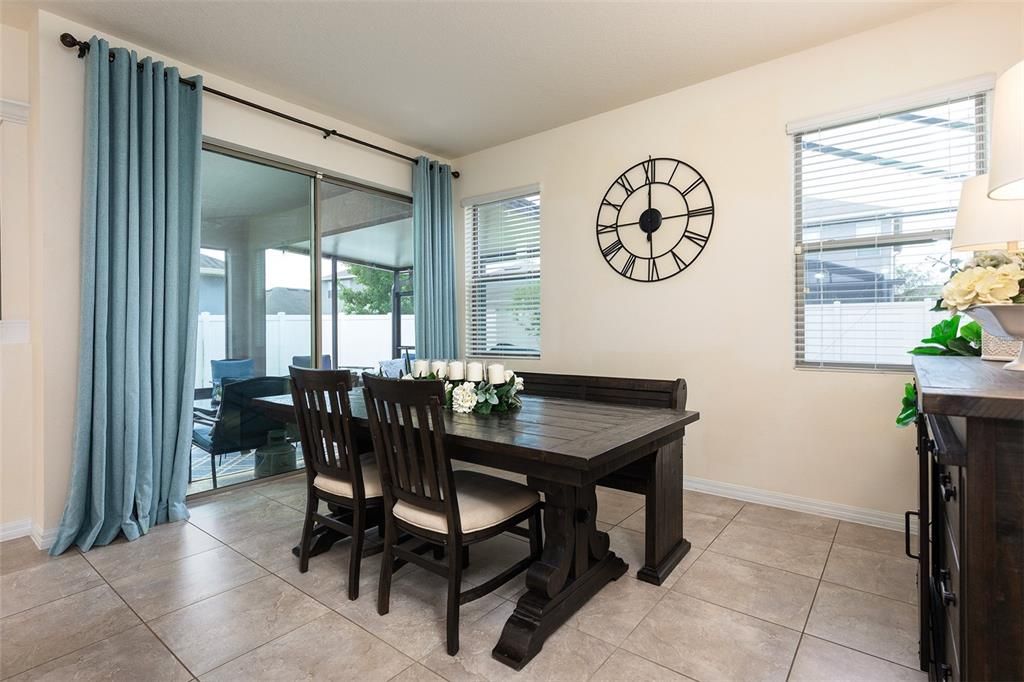 For Sale: $517,900 (4 beds, 2 baths, 2200 Square Feet)