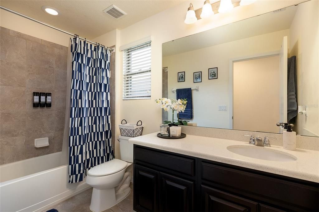 For Sale: $517,900 (4 beds, 2 baths, 2200 Square Feet)