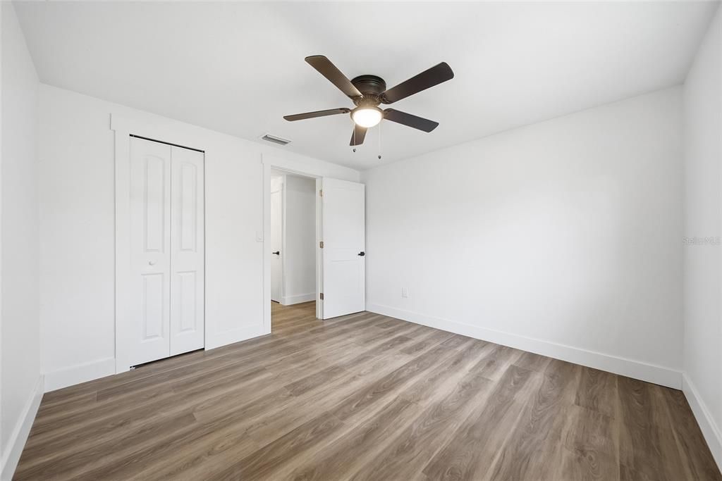 En Venta: $374,900 (4 camas, 2 baños, 1848 Pies cuadrados)