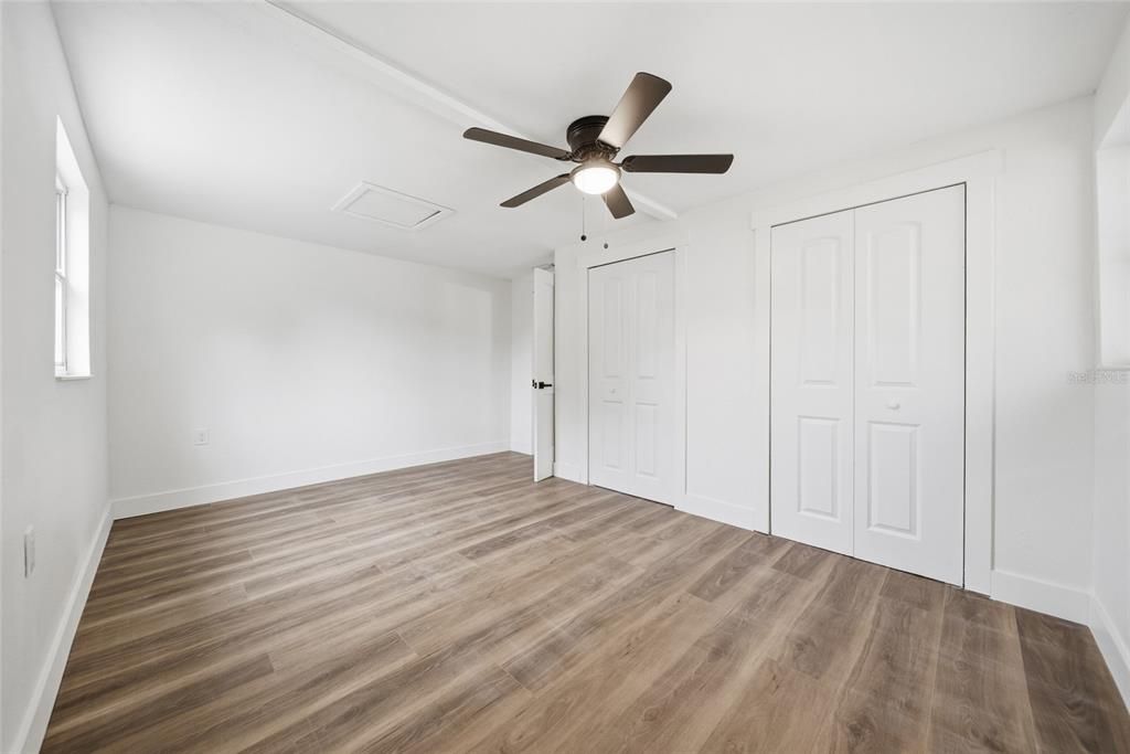 En Venta: $374,900 (4 camas, 2 baños, 1848 Pies cuadrados)
