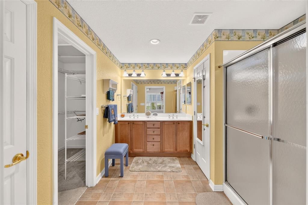 For Sale: $295,000 (3 beds, 2 baths, 1720 Square Feet)
