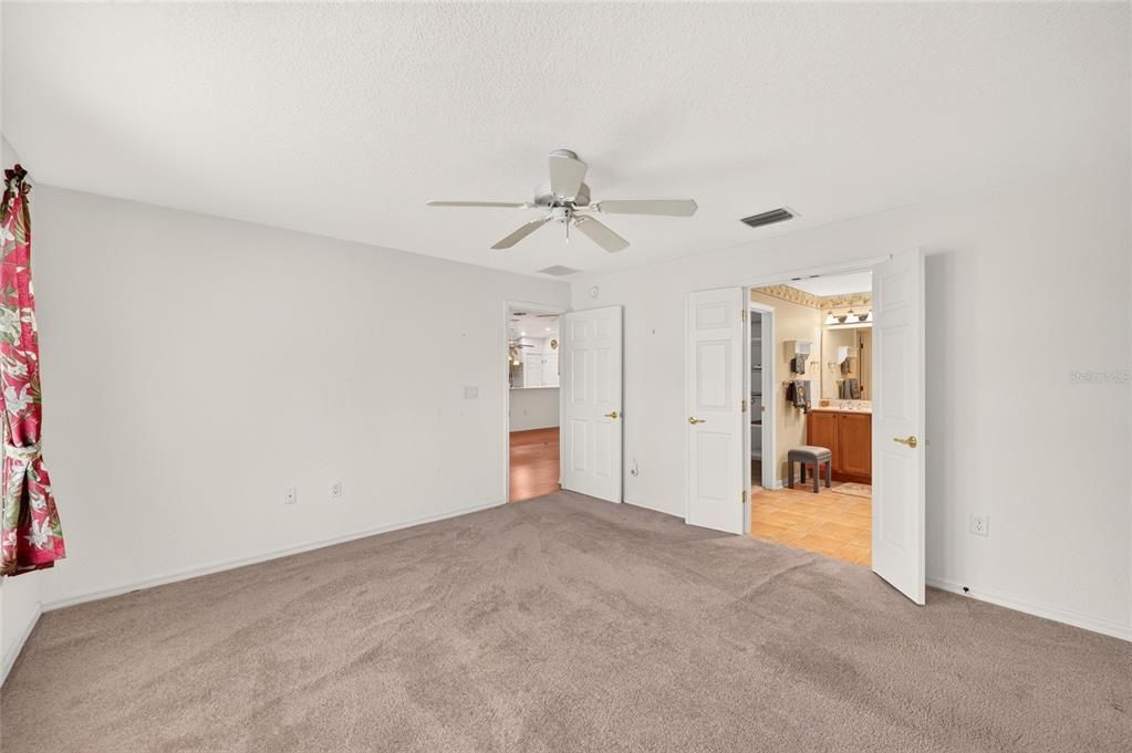 For Sale: $295,000 (3 beds, 2 baths, 1720 Square Feet)