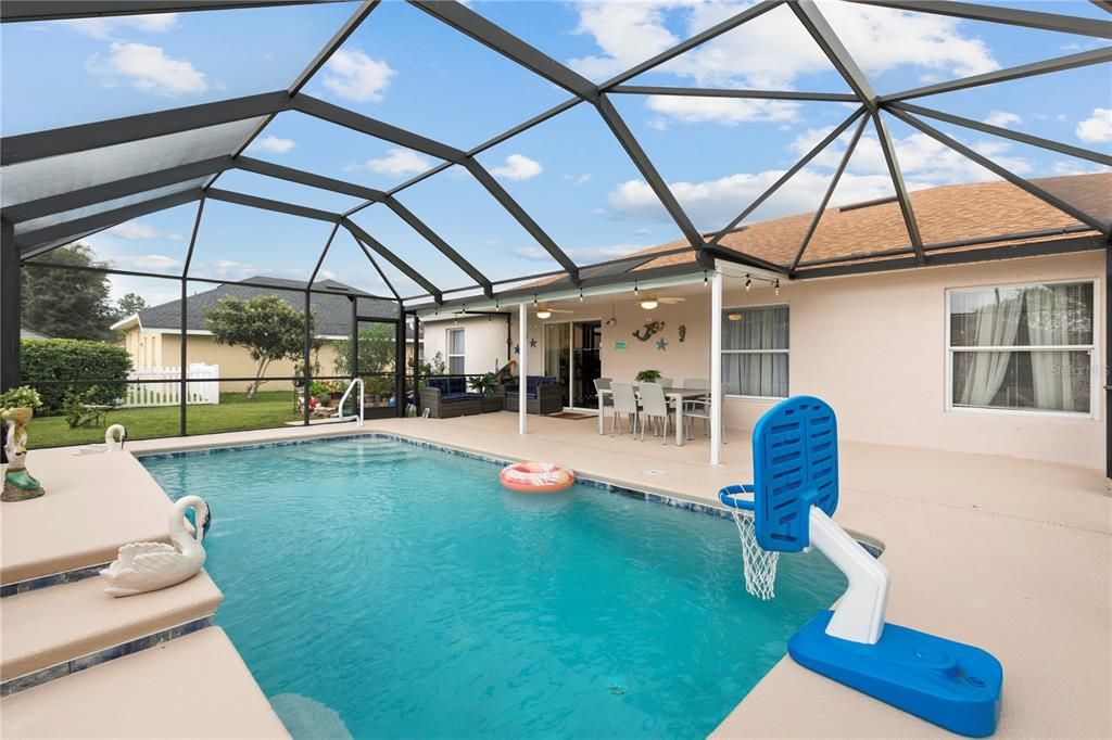 En Venta: $499,900 (3 camas, 2 baños, 2020 Pies cuadrados)