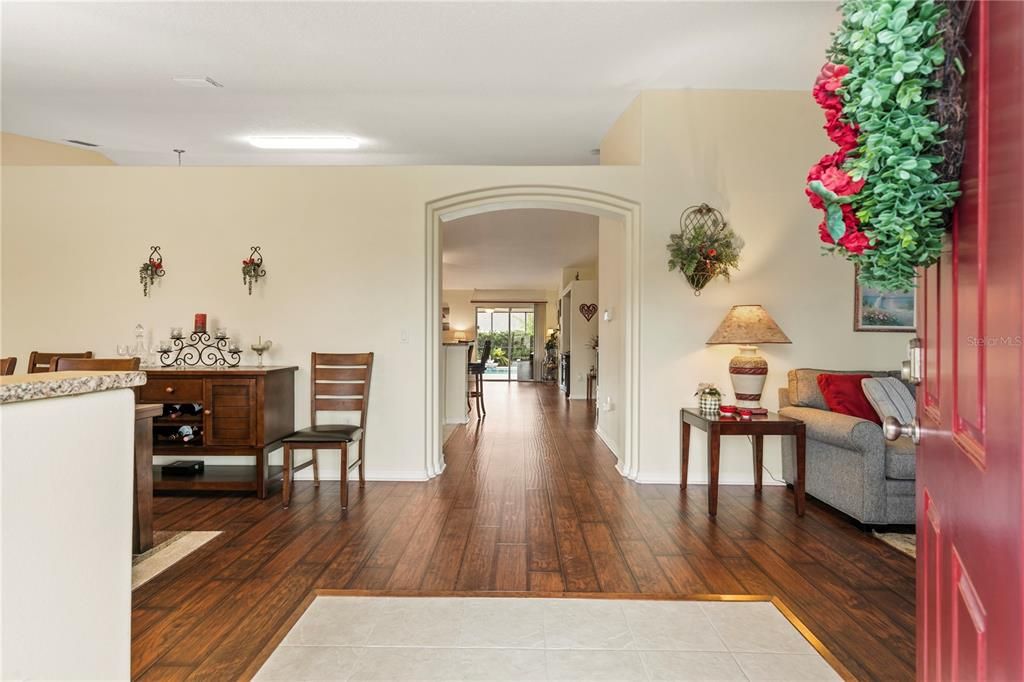 En Venta: $499,900 (3 camas, 2 baños, 2020 Pies cuadrados)