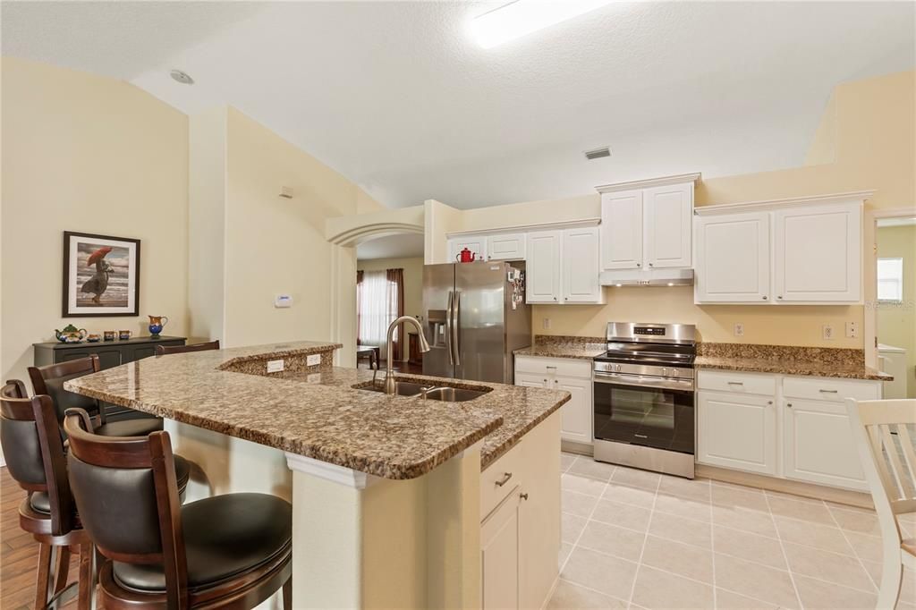 En Venta: $499,900 (3 camas, 2 baños, 2020 Pies cuadrados)