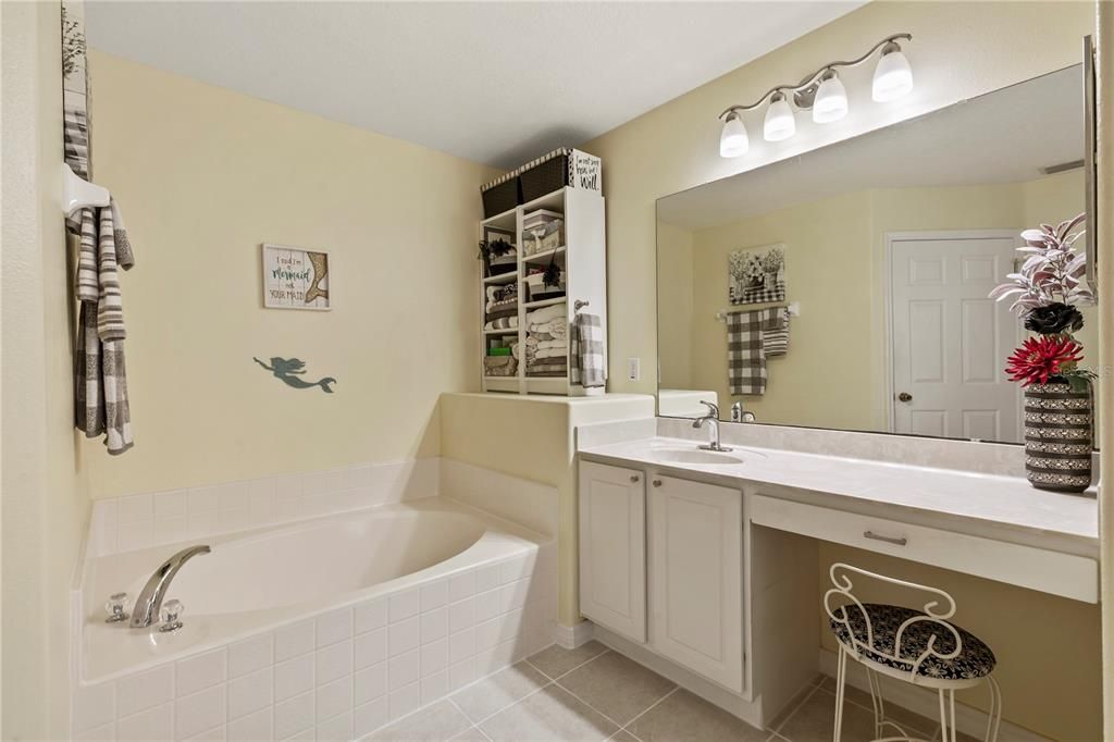 En Venta: $499,900 (3 camas, 2 baños, 2020 Pies cuadrados)