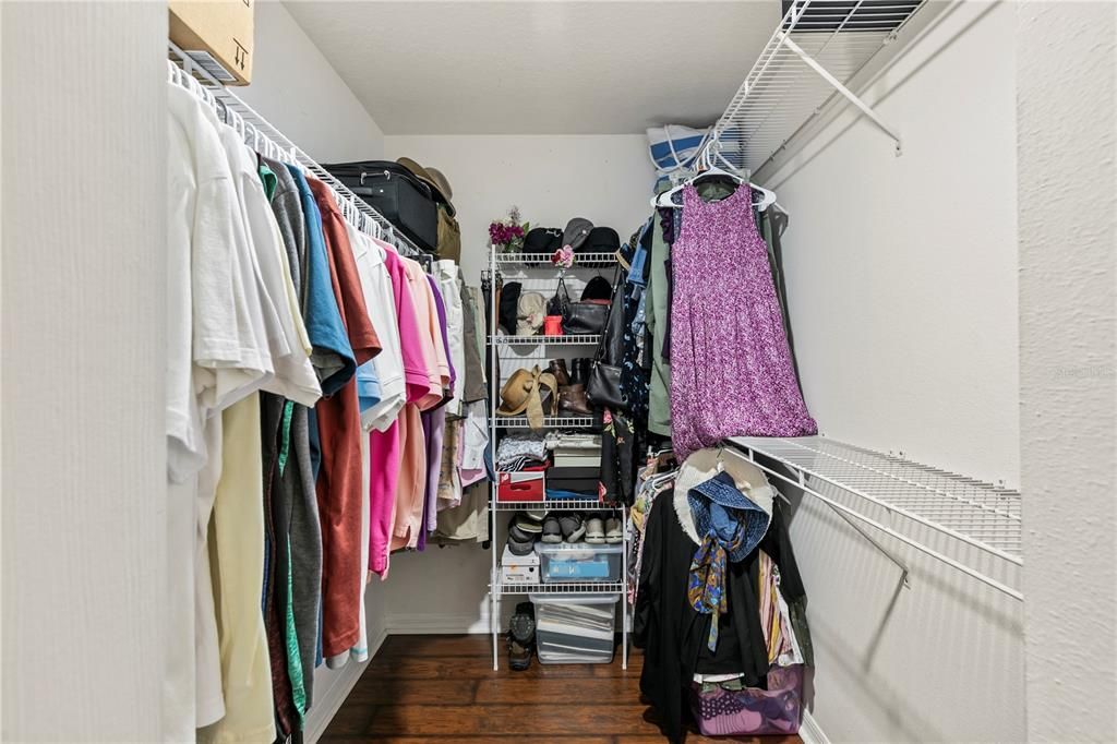 En Venta: $499,900 (3 camas, 2 baños, 2020 Pies cuadrados)