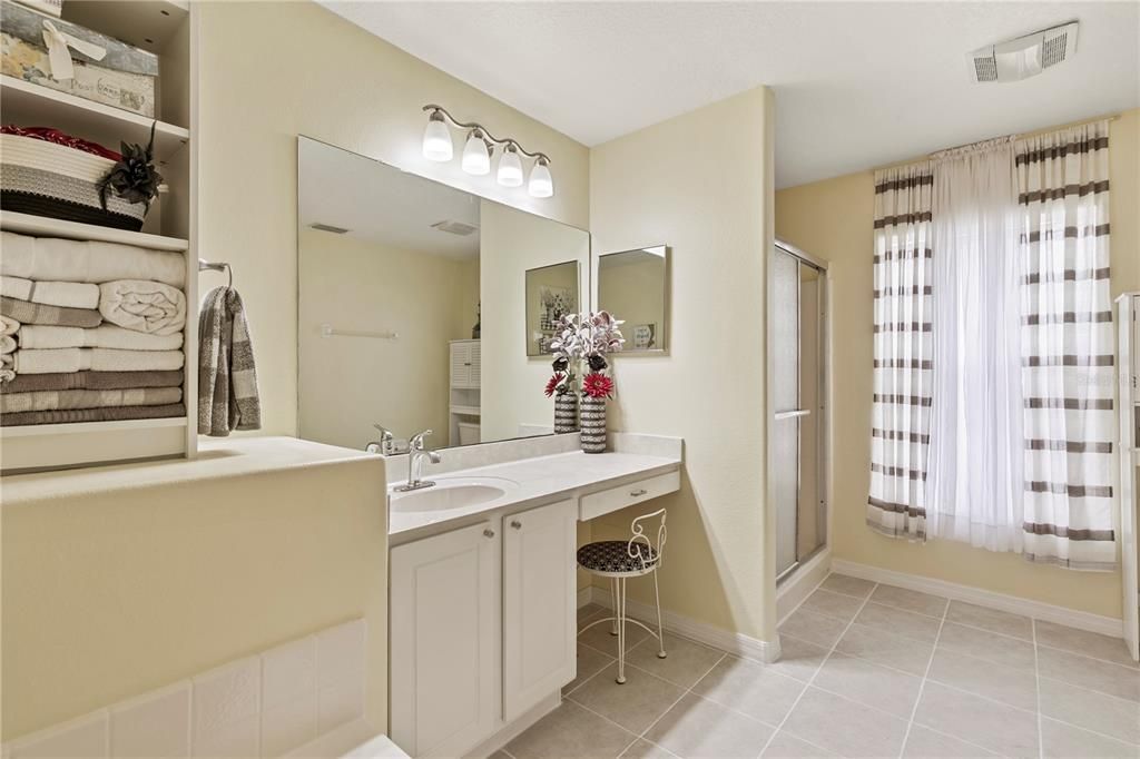 En Venta: $499,900 (3 camas, 2 baños, 2020 Pies cuadrados)