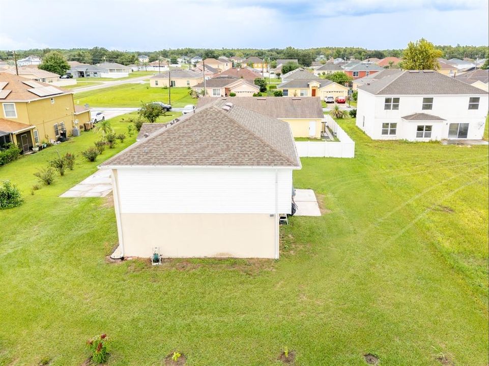 На продажу: $359,900 (4 спален, 2 ванн, 2224 Квадратных фут)