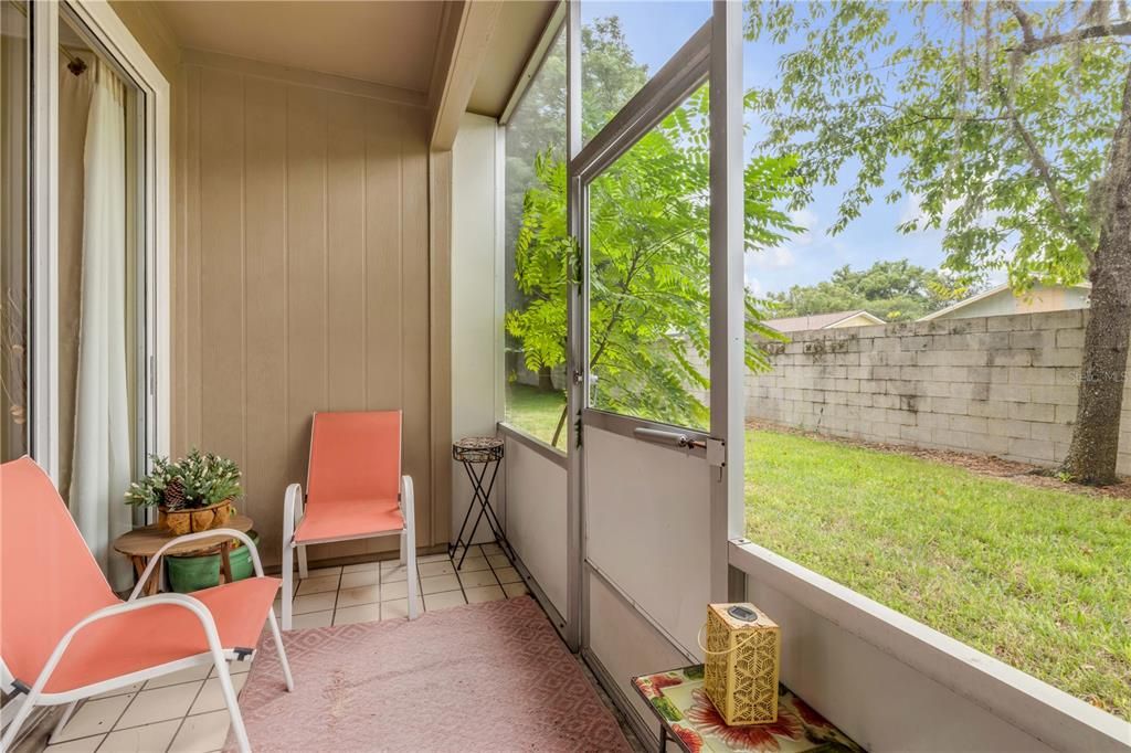 For Sale: $285,000 (2 beds, 2 baths, 1638 Square Feet)