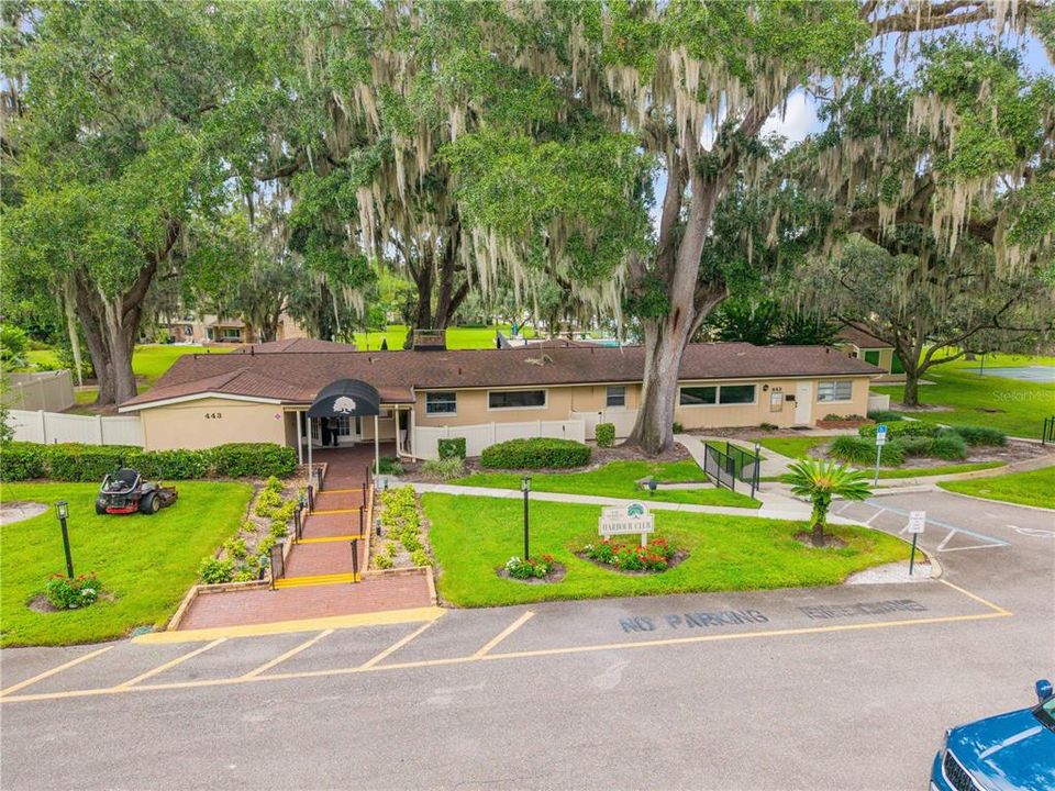 For Sale: $285,000 (2 beds, 2 baths, 1638 Square Feet)