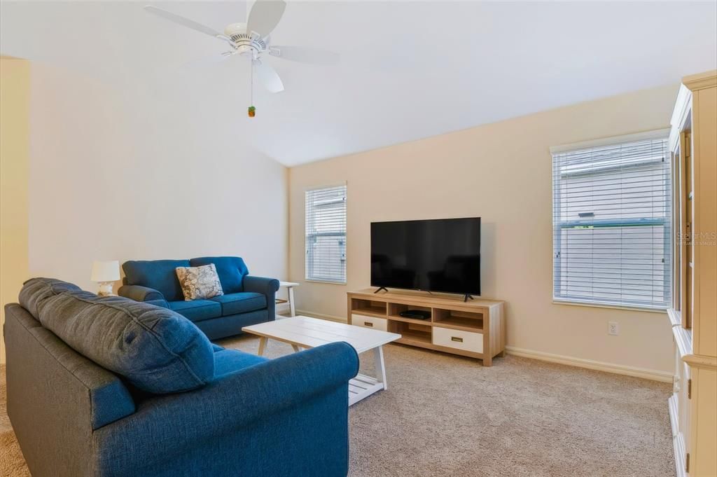 For Sale: $385,000 (3 beds, 2 baths, 1907 Square Feet)