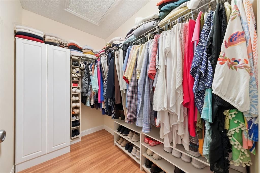 На продажу: $349,900 (3 спален, 2 ванн, 1240 Квадратных фут)