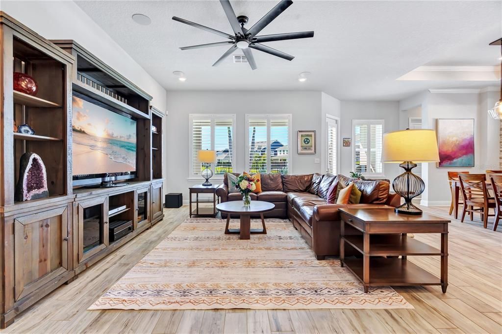 For Sale: $1,100,000 (4 beds, 3 baths, 2931 Square Feet)