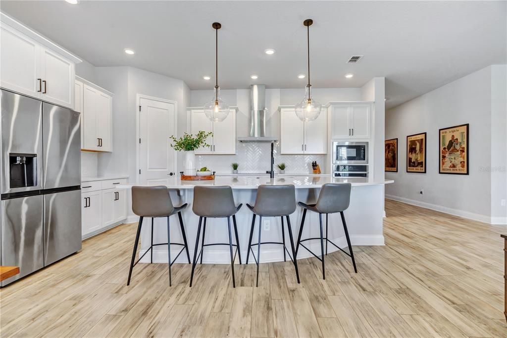 For Sale: $1,100,000 (4 beds, 3 baths, 2931 Square Feet)