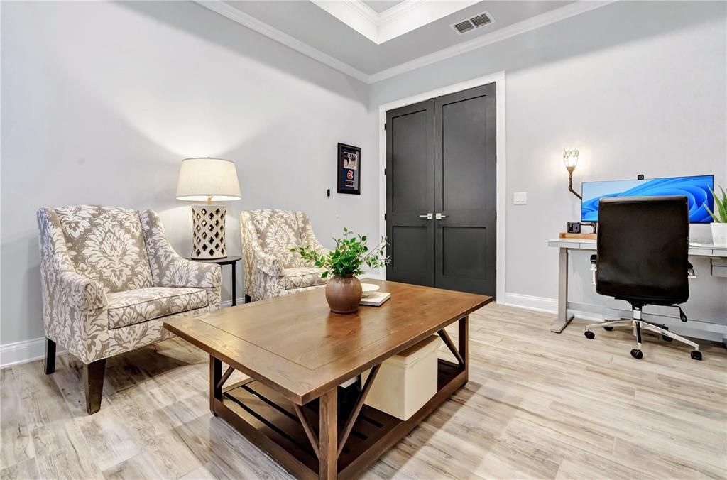 For Sale: $1,100,000 (4 beds, 3 baths, 2931 Square Feet)