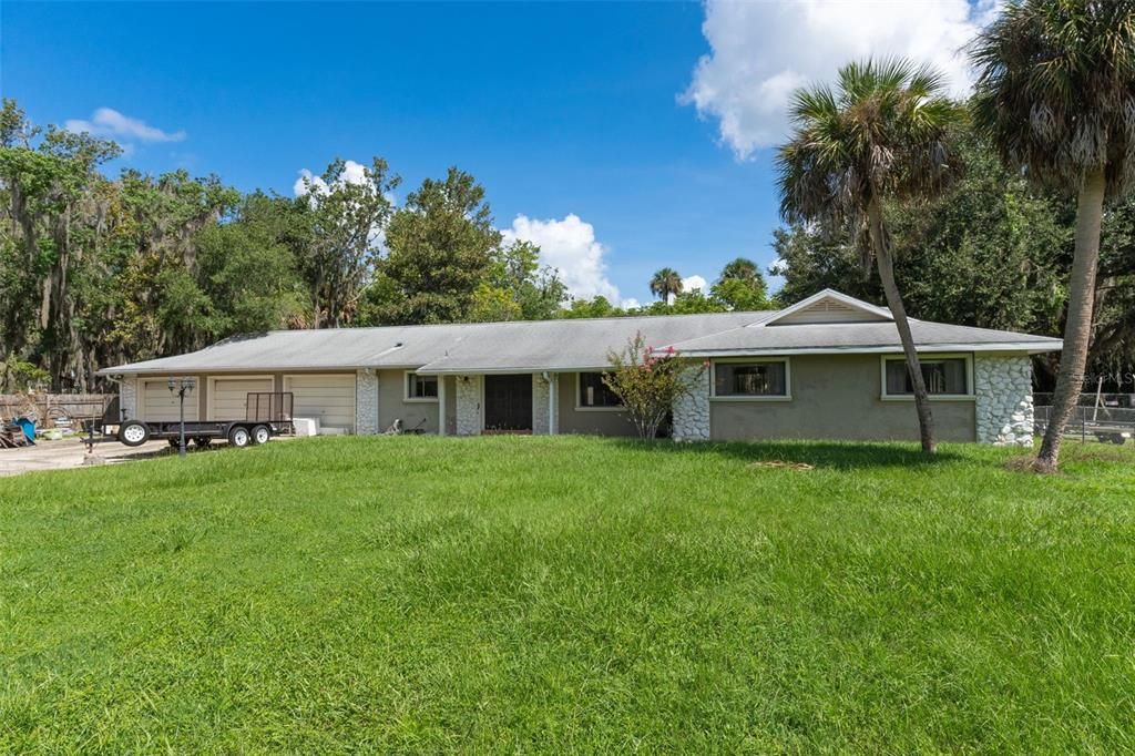 En Venta: $895,000 (3 camas, 2 baños, 1927 Pies cuadrados)
