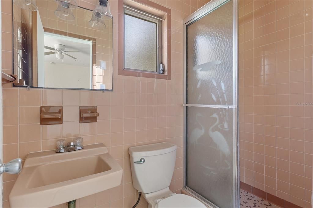 En Venta: $895,000 (3 camas, 2 baños, 1927 Pies cuadrados)