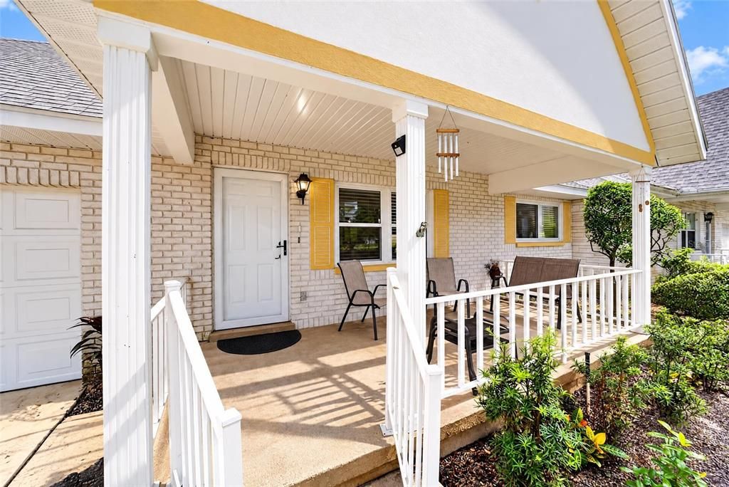 For Sale: $185,000 (2 beds, 2 baths, 1375 Square Feet)