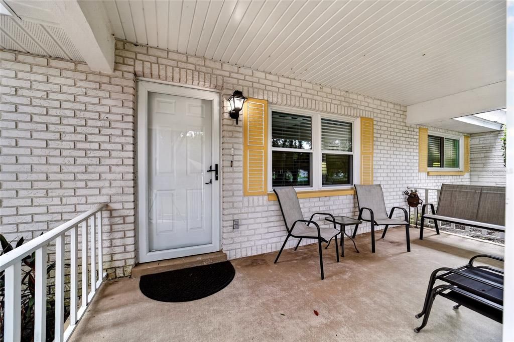 For Sale: $185,000 (2 beds, 2 baths, 1375 Square Feet)
