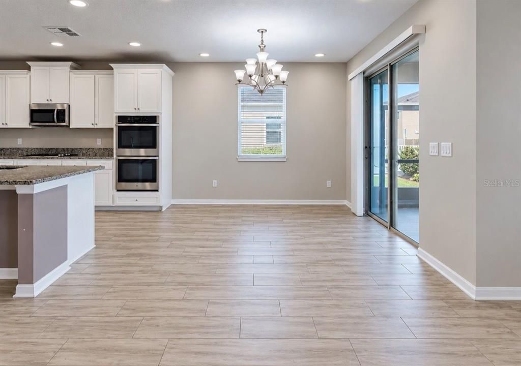 En Venta: $488,000 (5 camas, 4 baños, 3800 Pies cuadrados)