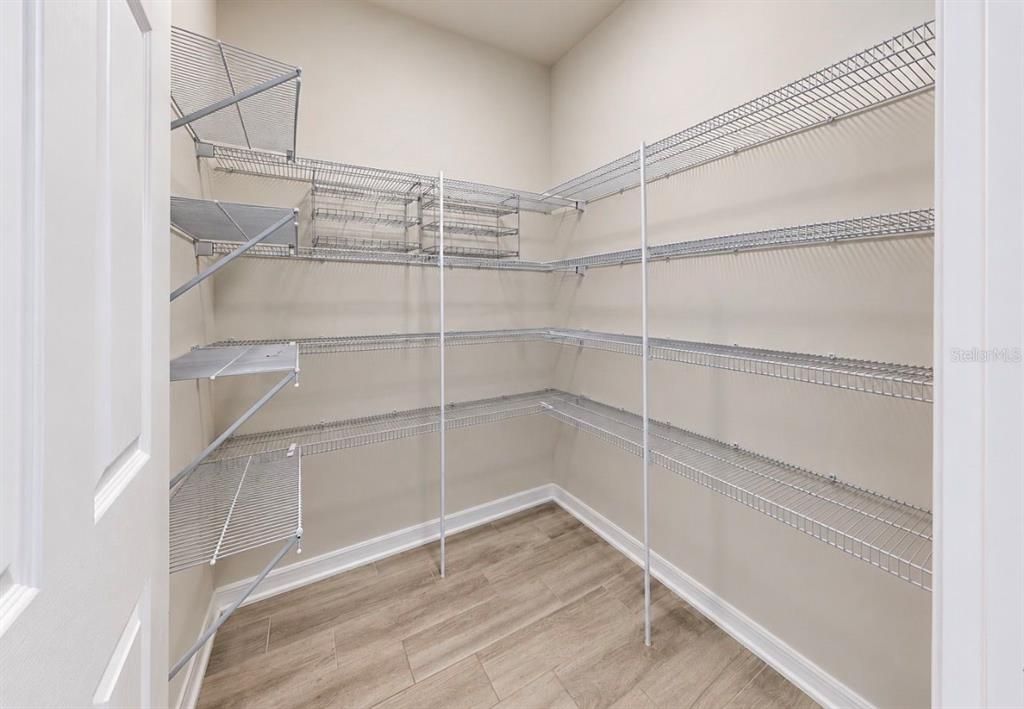 En Venta: $488,000 (5 camas, 4 baños, 3800 Pies cuadrados)