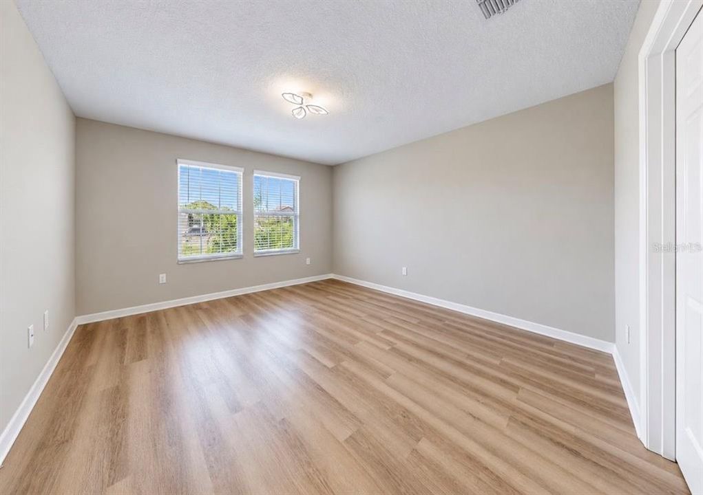 En Venta: $488,000 (5 camas, 4 baños, 3800 Pies cuadrados)