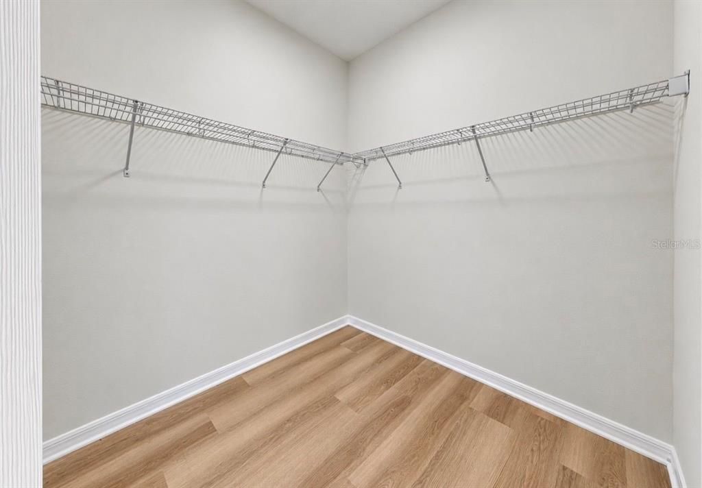 En Venta: $488,000 (5 camas, 4 baños, 3800 Pies cuadrados)