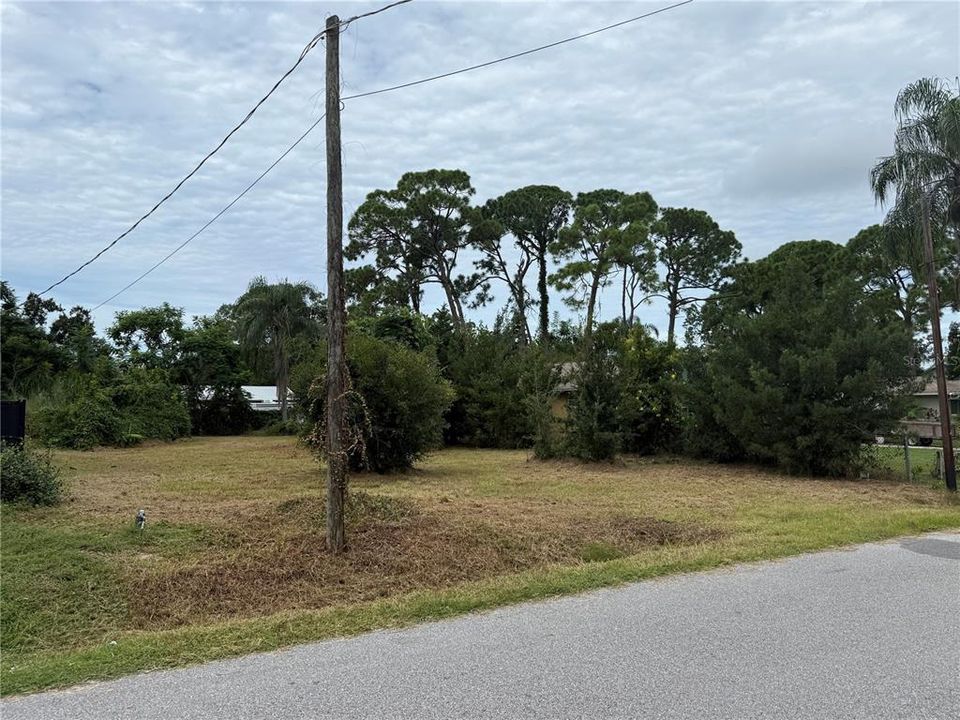 На продажу: $149,000 (0.20 acres)