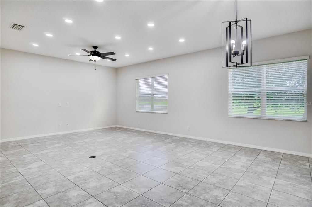 For Sale: $469,000 (3 beds, 2 baths, 2334 Square Feet)
