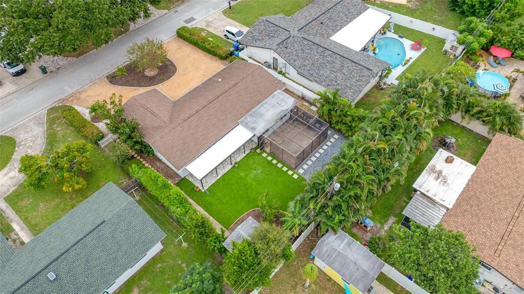 На продажу: $405,000 (2 спален, 2 ванн, 1369 Квадратных фут)