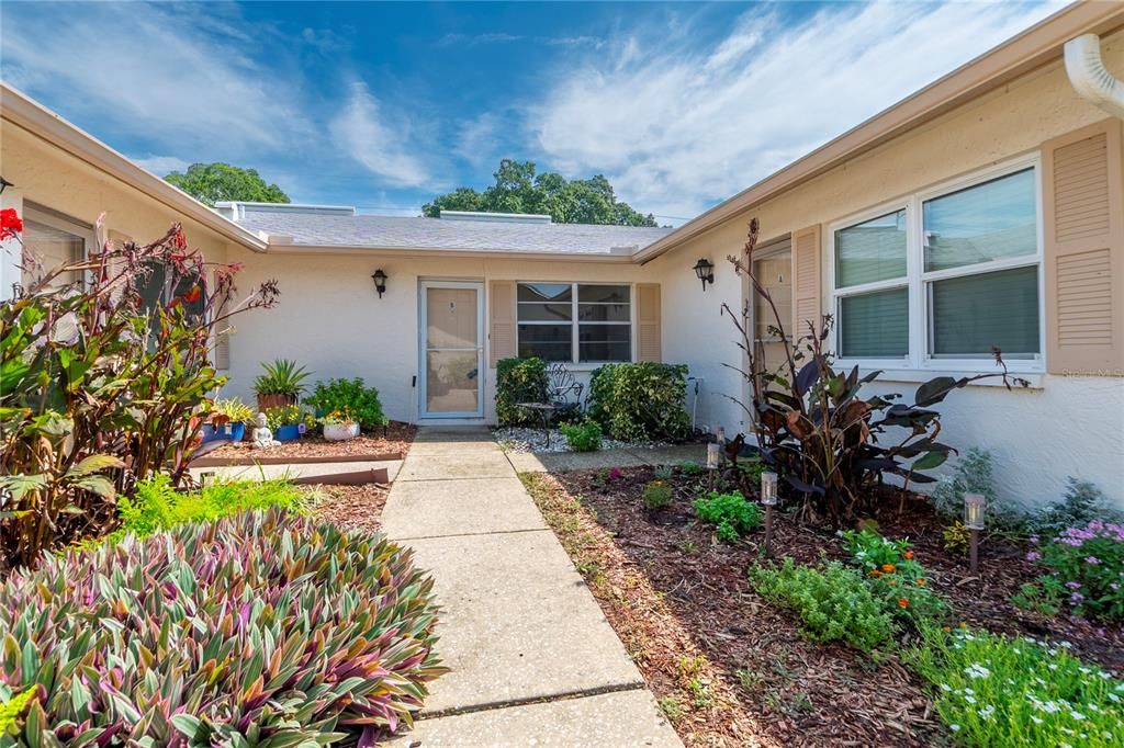 En Venta: $235,000 (2 camas, 2 baños, 1100 Pies cuadrados)