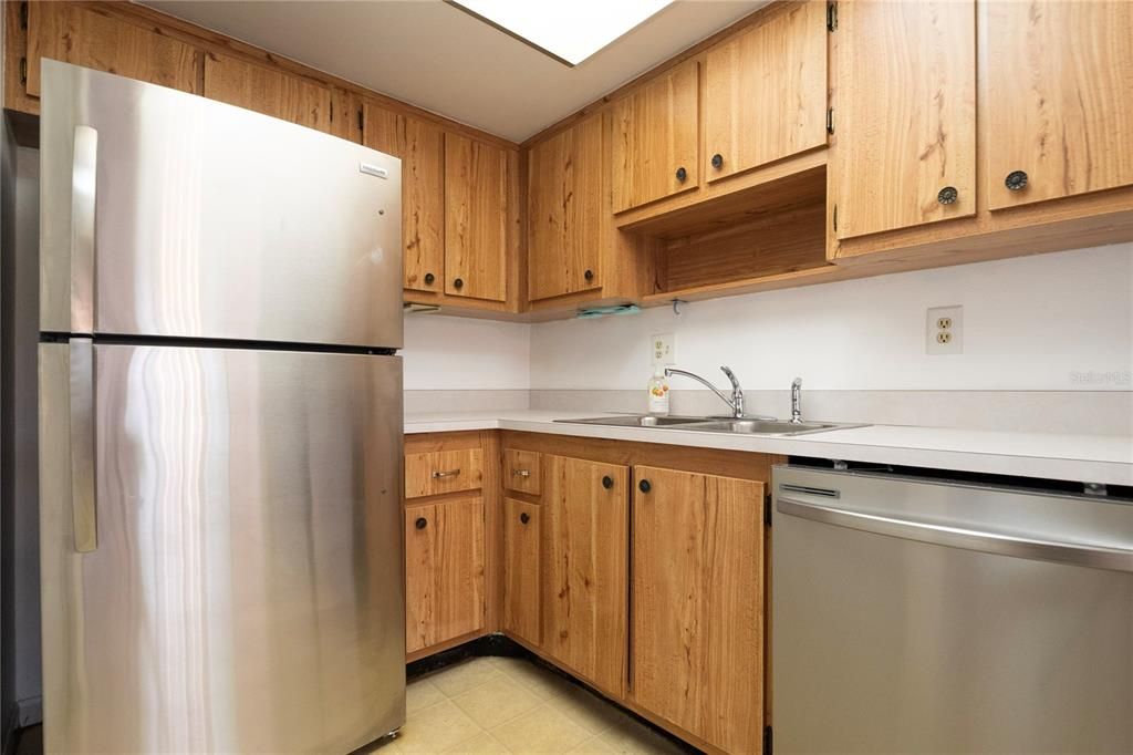 En Venta: $235,000 (2 camas, 2 baños, 1100 Pies cuadrados)