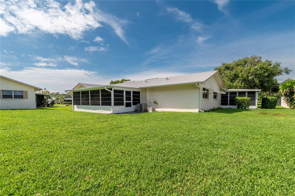 En Venta: $235,000 (2 camas, 2 baños, 1100 Pies cuadrados)